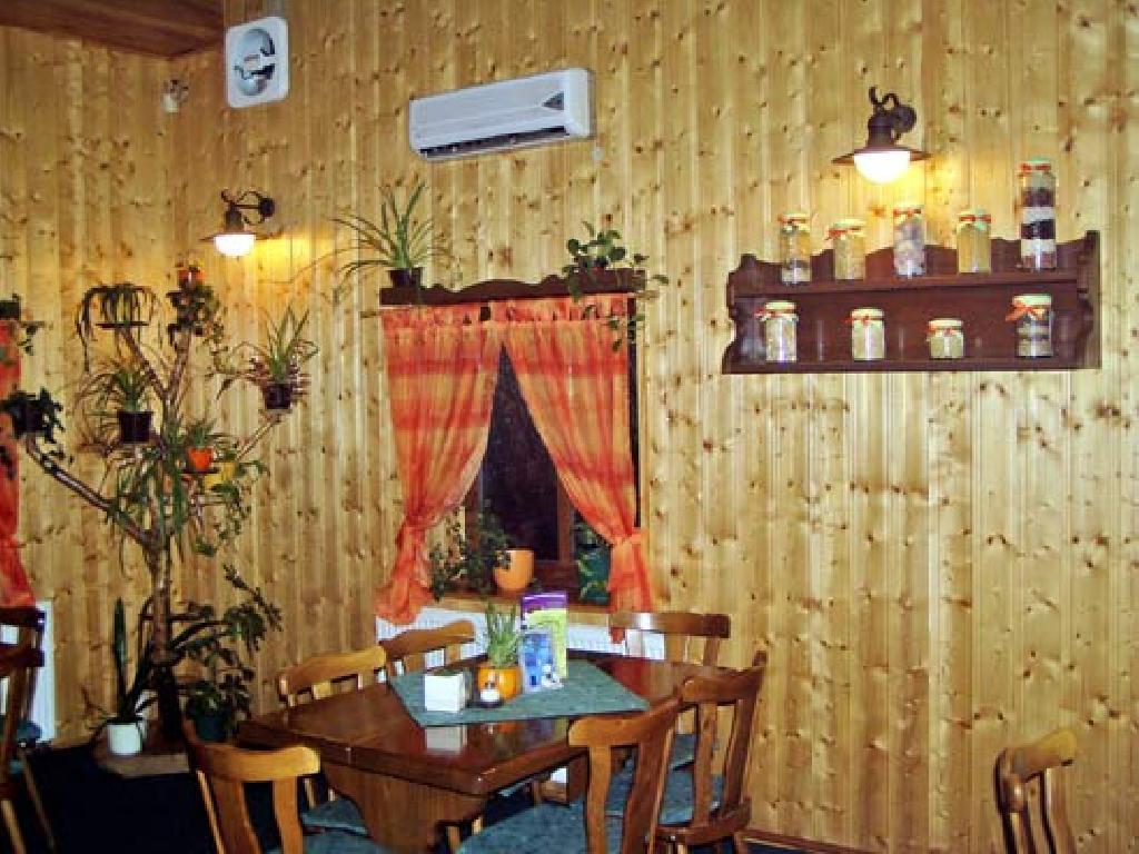 Restaurace A Penzion U Vladaru Mikulášovice Kültér fotó